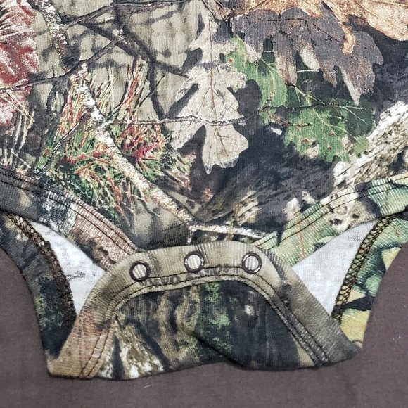 Carhartt One Piece Camo Short Sleeve Diaper Shirt 100% Cotton Size 12 Months - Picture 6 of 6